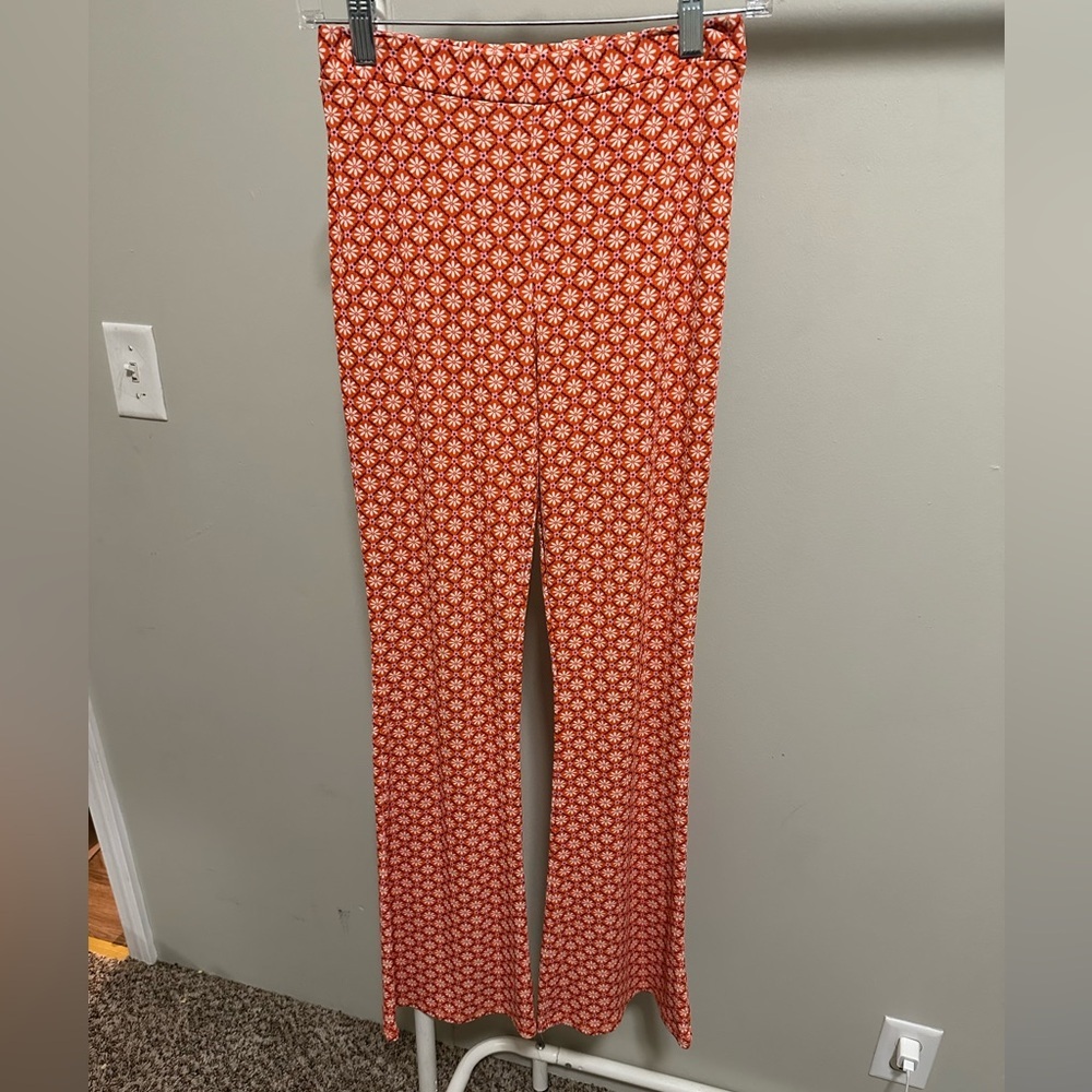 Orange Floral Printed High Waisted Flared Leggings size XS 26-28” waist